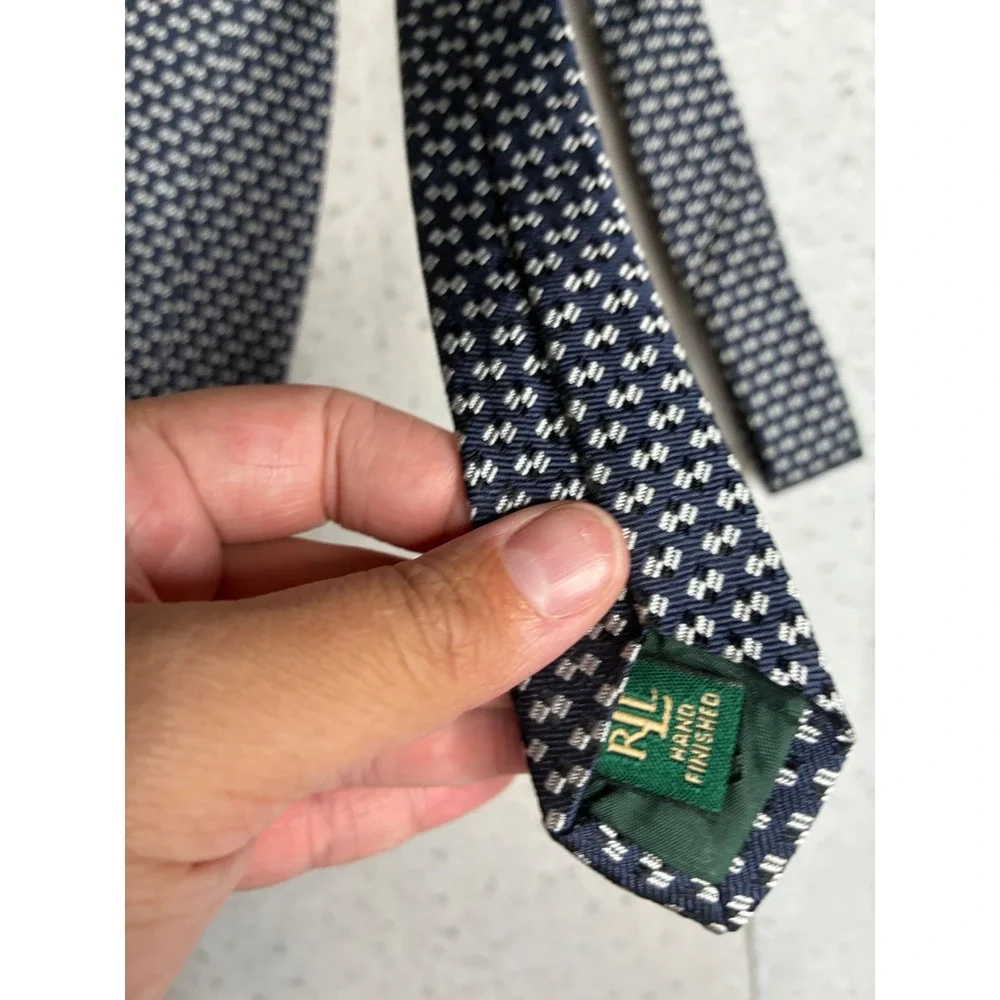 Lauren Ralph Lauren Mens Navy Blue Geometric Diamond Silk Tie Hand Finished USA